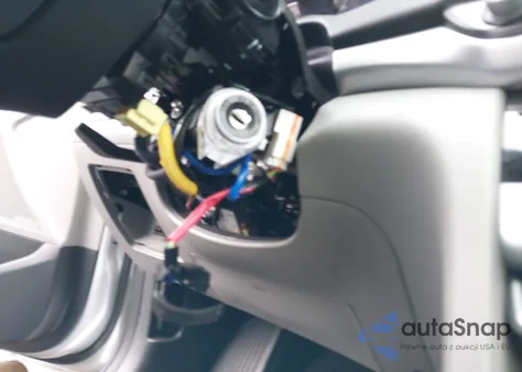 2019 Hyundai Elantra Sel z USA, uszkodzony, nr VIN 5NPD84LF6KH470489